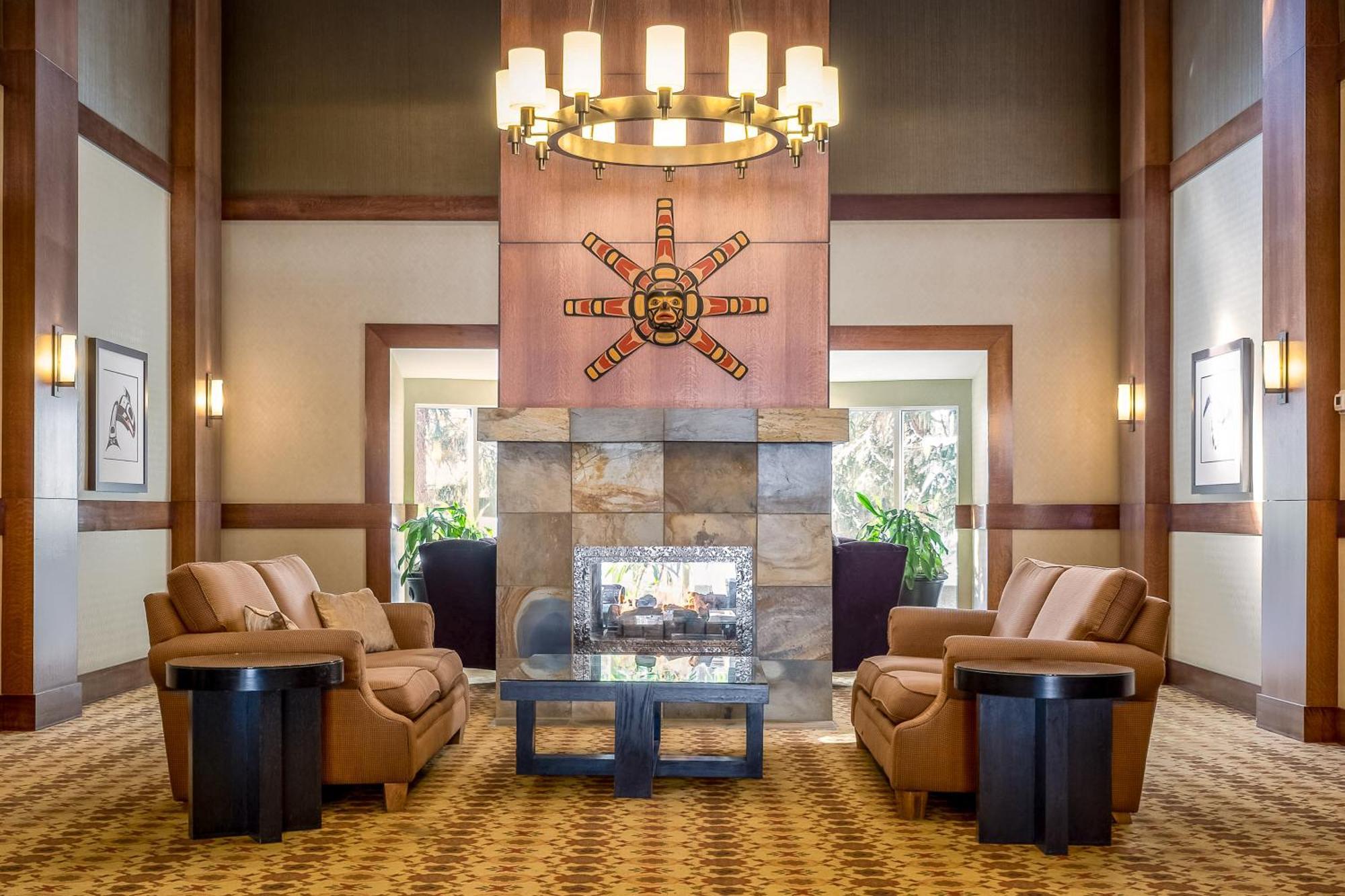 Glacier Lodge Whistler Room photo