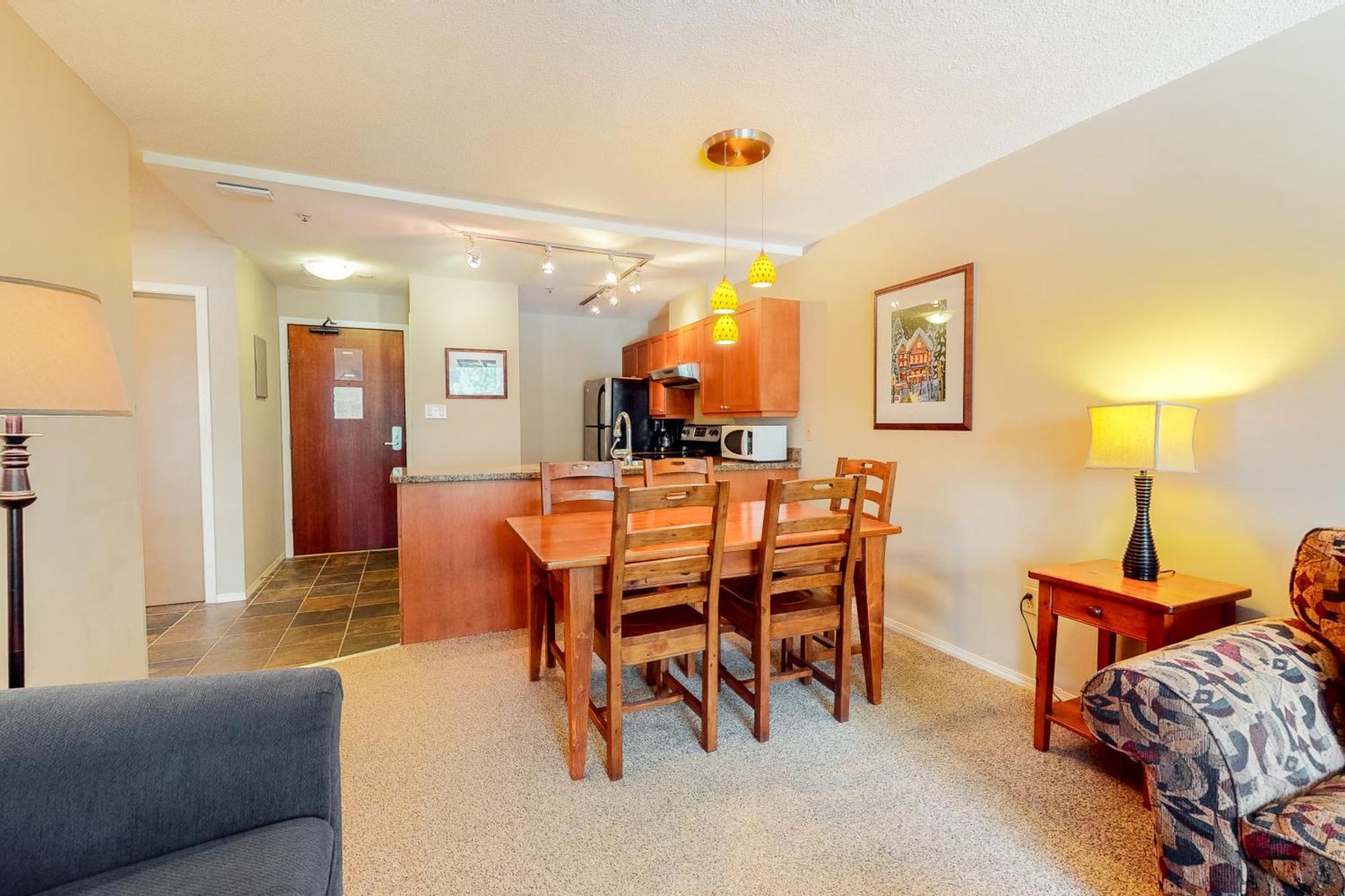 Glacier Lodge Whistler Room photo